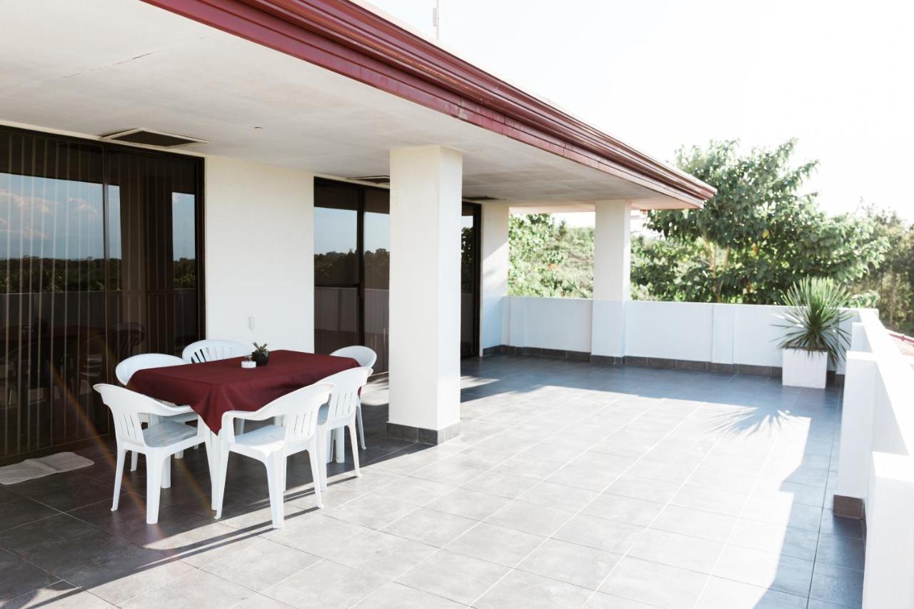Seaview Hills Luxury Apartments & Rooms Dauis Exterior photo